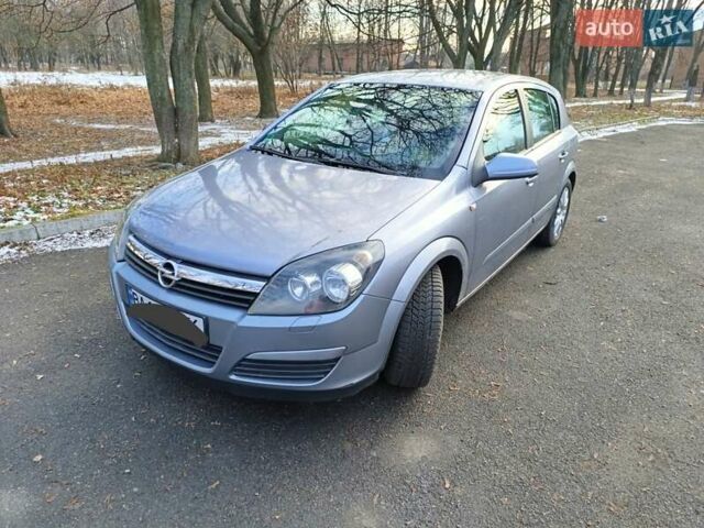 Серый Опель Астра, объемом двигателя 1.6 л и пробегом 210 тыс. км за 5200 $, фото 2 на Automoto.ua