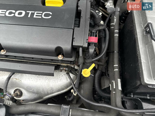 Серый Опель Астра, объемом двигателя 1.6 л и пробегом 168 тыс. км за 5100 $, фото 58 на Automoto.ua