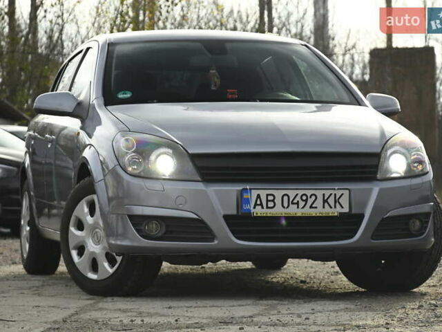 Серый Опель Астра, объемом двигателя 1.6 л и пробегом 188 тыс. км за 4500 $, фото 1 на Automoto.ua