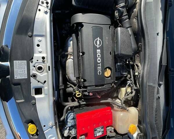 Серый Опель Астра, объемом двигателя 1.6 л и пробегом 279 тыс. км за 4550 $, фото 13 на Automoto.ua