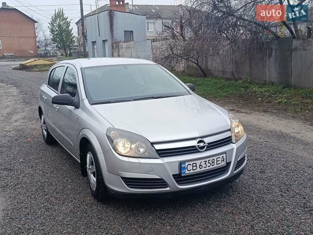 Серый Опель Астра, объемом двигателя 1.6 л и пробегом 251 тыс. км за 4000 $, фото 11 на Automoto.ua