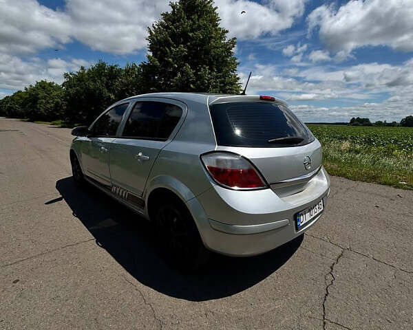Опель Астра 2004 в Попольне на Automoto.ua Серый Опель Астра, объемом двигателя 1.6 л и пробегом 299 тыс. км за 4100 $, фото 7 на Automoto.ua