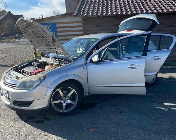 Серый Опель Астра, объемом двигателя 1.6 л и пробегом 279 тыс. км за 4550 $, фото 27 на Automoto.ua