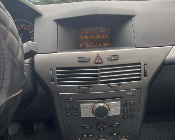 Сірий Опель Астра, об'ємом двигуна 1.36 л та пробігом 271 тис. км за 3870 $, фото 64 на Automoto.ua