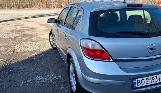 Сірий Опель Астра, об'ємом двигуна 1.6 л та пробігом 235 тис. км за 4700 $, фото 11 на Automoto.ua