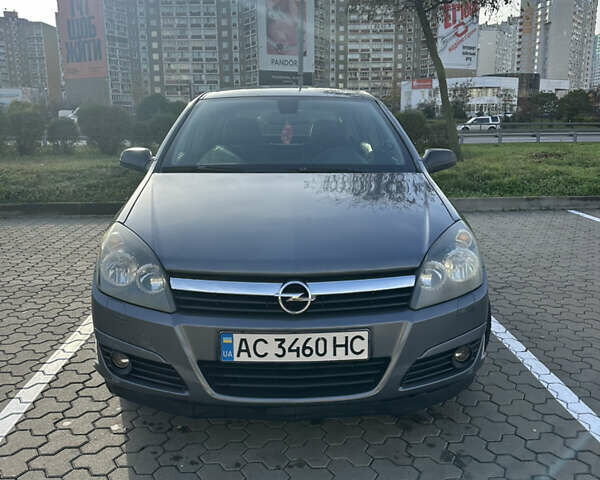 Серый Опель Астра, объемом двигателя 1.6 л и пробегом 238 тыс. км за 4200 $, фото 10 на Automoto.ua