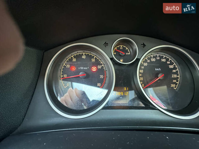 Серый Опель Астра, объемом двигателя 1.6 л и пробегом 238 тыс. км за 4200 $, фото 3 на Automoto.ua