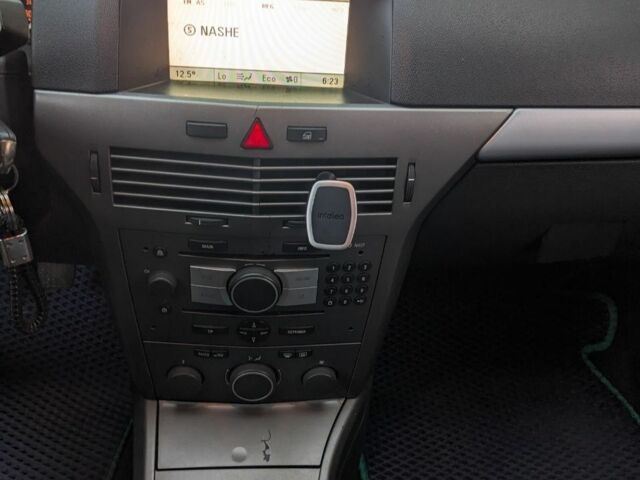 Серый Опель Астра, объемом двигателя 1.6 л и пробегом 203 тыс. км за 3300 $, фото 5 на Automoto.ua