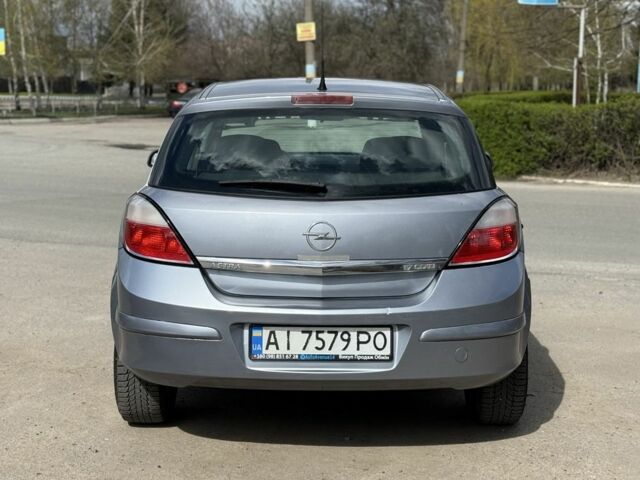Серый Опель Астра, объемом двигателя 1.7 л и пробегом 370 тыс. км за 3999 $, фото 5 на Automoto.ua