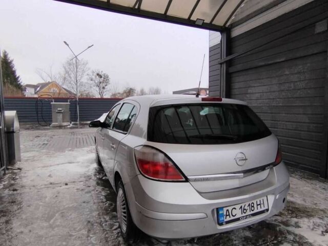 Серый Опель Астра, объемом двигателя 1.7 л и пробегом 3 тыс. км за 3700 $, фото 3 на Automoto.ua