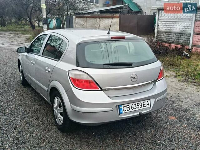 Серый Опель Астра, объемом двигателя 1.6 л и пробегом 251 тыс. км за 4000 $, фото 9 на Automoto.ua