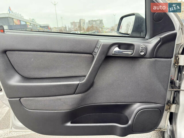 Серый Опель Астра, объемом двигателя 1.6 л и пробегом 179 тыс. км за 5200 $, фото 35 на Automoto.ua