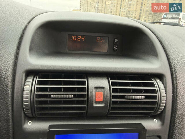 Серый Опель Астра, объемом двигателя 1.6 л и пробегом 179 тыс. км за 5200 $, фото 18 на Automoto.ua