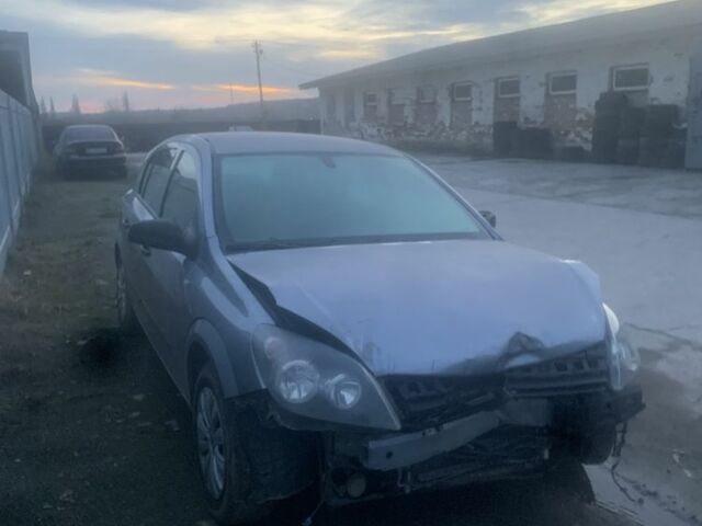 Серый Опель Астра, объемом двигателя 1.6 л и пробегом 400 тыс. км за 2700 $, фото 5 на Automoto.ua