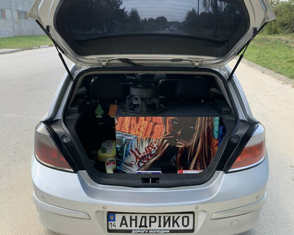 Сірий Опель Астра, об'ємом двигуна 1.91 л та пробігом 303 тис. км за 5500 $, фото 10 на Automoto.ua