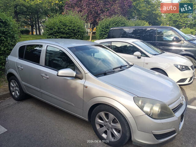 Сірий Опель Астра, об'ємом двигуна 1.3 л та пробігом 240 тис. км за 4100 $, фото 2 на Automoto.ua