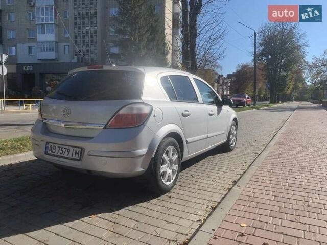 Серый Опель Астра, объемом двигателя 1.6 л и пробегом 254 тыс. км за 4600 $, фото 1 на Automoto.ua