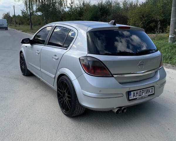Сірий Опель Астра, об'ємом двигуна 1.91 л та пробігом 303 тис. км за 5500 $, фото 5 на Automoto.ua