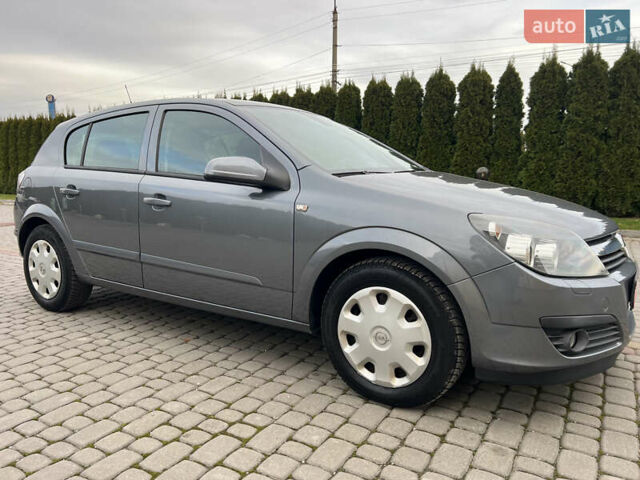 Серый Опель Астра, объемом двигателя 1.6 л и пробегом 259 тыс. км за 5100 $, фото 4 на Automoto.ua