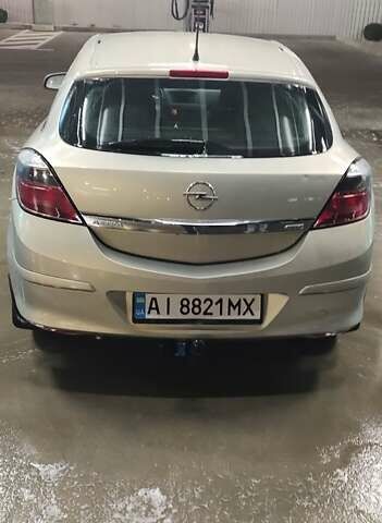 Серый Опель Астра, объемом двигателя 1.6 л и пробегом 260 тыс. км за 4500 $, фото 1 на Automoto.ua