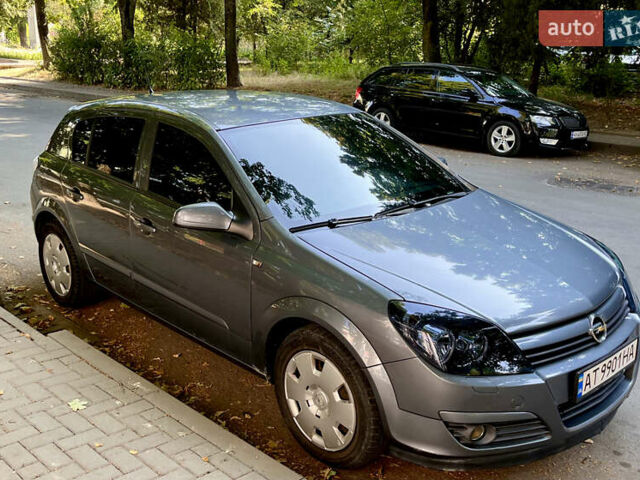 Сірий Опель Астра, об'ємом двигуна 1.6 л та пробігом 235 тис. км за 4300 $, фото 5 на Automoto.ua