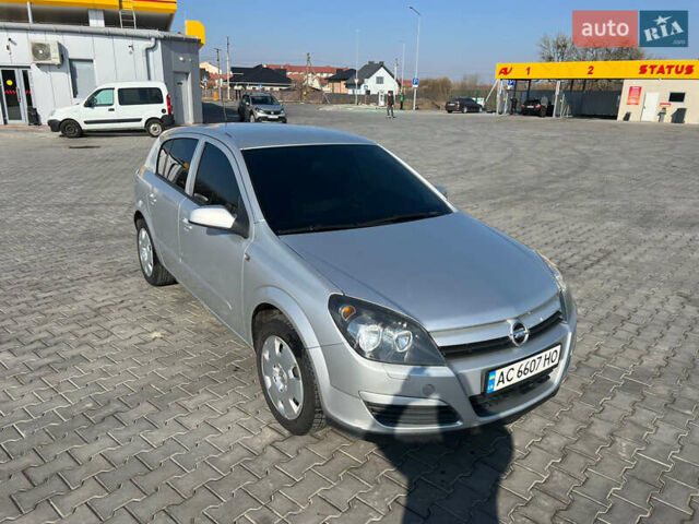 Сірий Опель Астра, об'ємом двигуна 1.6 л та пробігом 183 тис. км за 4800 $, фото 1 на Automoto.ua
