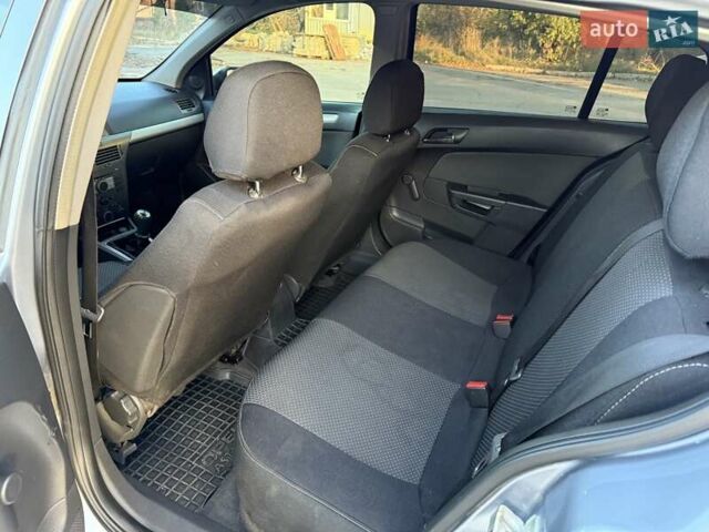 Опель Астра 2005 в Хмельницком на Automoto.ua Серый Опель Астра, объемом двигателя 1.4 л и пробегом 275 тыс. км за 4300 $, фото 17 на Automoto.ua