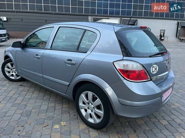 Серый Опель Астра, объемом двигателя 1.8 л и пробегом 175 тыс. км за 6200 $, фото 56 на Automoto.ua