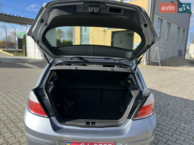 Опель Астра 2005 в Ивано-Франковске на Automoto.ua Серый Опель Астра, объемом двигателя 1.8 л и пробегом 155 тыс. км за 6350 $, фото 57 на Automoto.ua