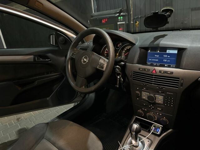 Сірий Опель Астра, об'ємом двигуна 0 л та пробігом 260 тис. км за 4000 $, фото 7 на Automoto.ua