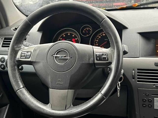 Опель Астра 2005 в Ивано-Франковске на Automoto.ua Серый Опель Астра, объемом двигателя 1.6 л и пробегом 360 тыс. км за 3500 $, фото 16 на Automoto.ua