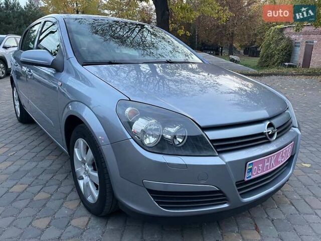 Серый Опель Астра, объемом двигателя 1.8 л и пробегом 175 тыс. км за 6200 $, фото 5 на Automoto.ua