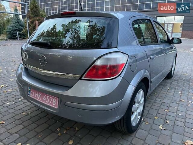 Серый Опель Астра, объемом двигателя 1.8 л и пробегом 175 тыс. км за 6200 $, фото 9 на Automoto.ua