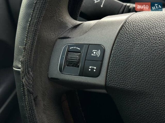 Серый Опель Астра, объемом двигателя 1.69 л и пробегом 250 тыс. км за 3999 $, фото 29 на Automoto.ua