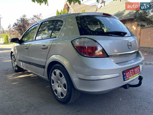 Серый Опель Астра, объемом двигателя 1.8 л и пробегом 196 тыс. км за 6500 $, фото 35 на Automoto.ua