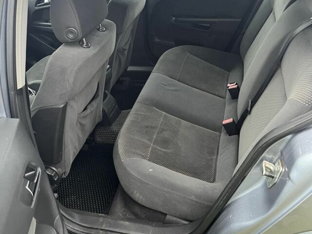 Серый Опель Астра, объемом двигателя 1.7 л и пробегом 350 тыс. км за 3700 $, фото 5 на Automoto.ua