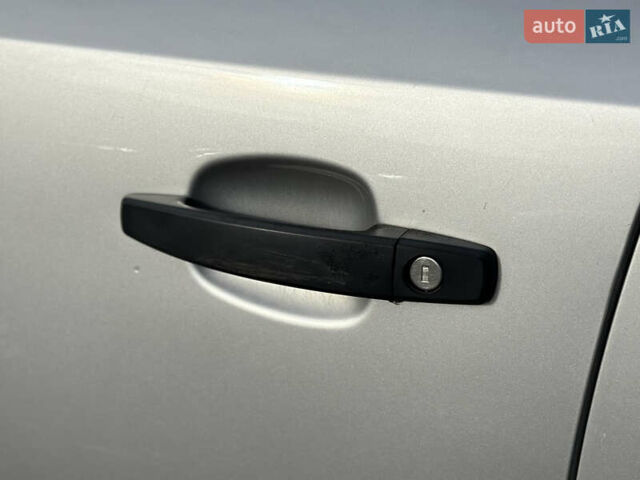 Серый Опель Астра, объемом двигателя 1.69 л и пробегом 250 тыс. км за 3999 $, фото 18 на Automoto.ua