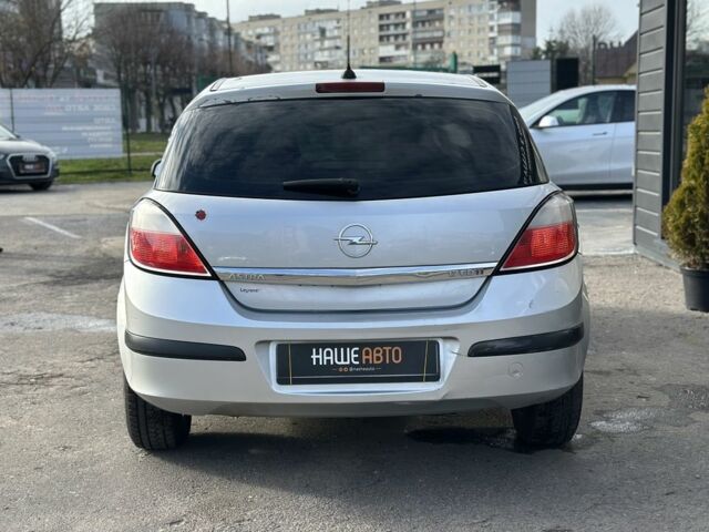 Серый Опель Астра, объемом двигателя 1.7 л и пробегом 250 тыс. км за 3999 $, фото 6 на Automoto.ua