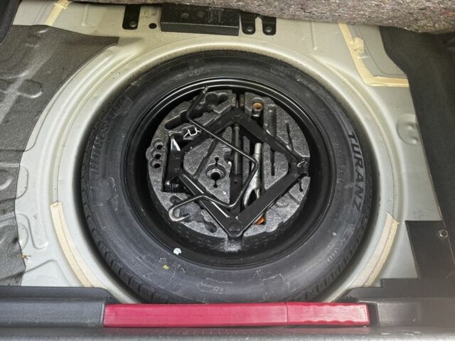 Серый Опель Астра, объемом двигателя 1.6 л и пробегом 255 тыс. км за 4400 $, фото 5 на Automoto.ua