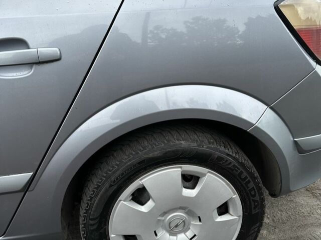 Серый Опель Астра, объемом двигателя 1.6 л и пробегом 264 тыс. км за 4800 $, фото 14 на Automoto.ua