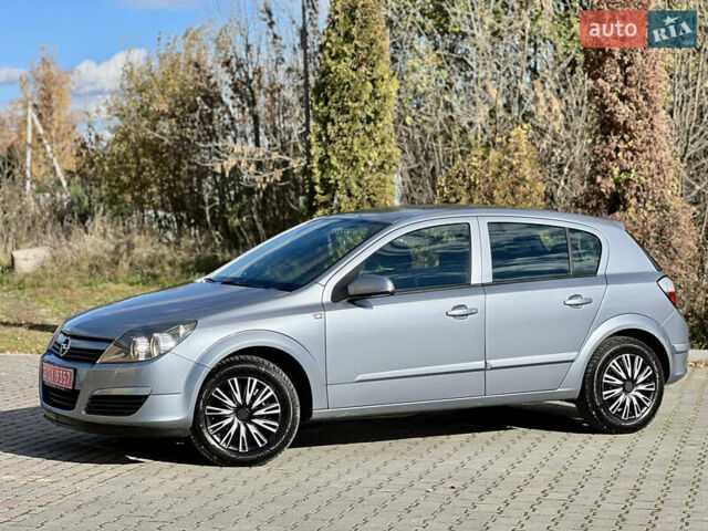 Опель Астра 2005 в Ивано-Франковске на Automoto.ua Серый Опель Астра, объемом двигателя 1.8 л и пробегом 155 тыс. км за 6350 $, фото 6 на Automoto.ua