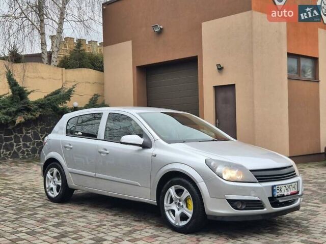 Серый Опель Астра, объемом двигателя 1.6 л и пробегом 325 тыс. км за 3799 $, фото 10 на Automoto.ua