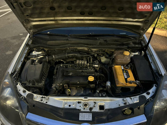 Сірий Опель Астра, об'ємом двигуна 1.4 л та пробігом 298 тис. км за 4800 $, фото 19 на Automoto.ua