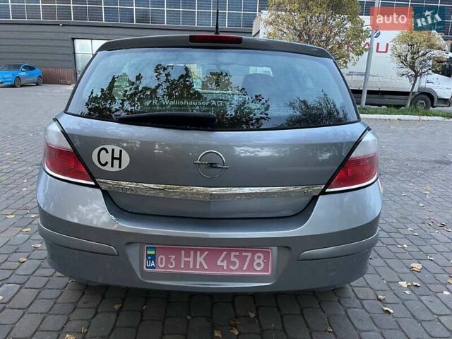 Серый Опель Астра, объемом двигателя 1.8 л и пробегом 175 тыс. км за 6200 $, фото 10 на Automoto.ua