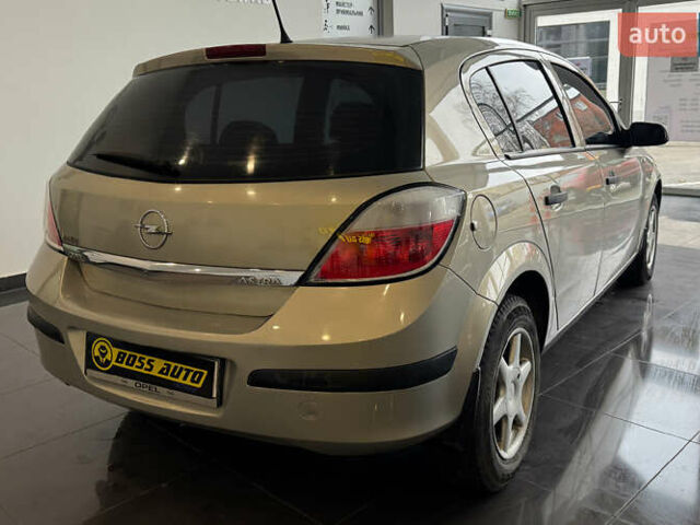Серый Опель Астра, объемом двигателя 1.4 л и пробегом 215 тыс. км за 4100 $, фото 6 на Automoto.ua