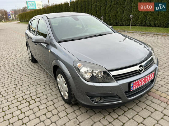 Серый Опель Астра, объемом двигателя 1.6 л и пробегом 259 тыс. км за 5100 $, фото 6 на Automoto.ua