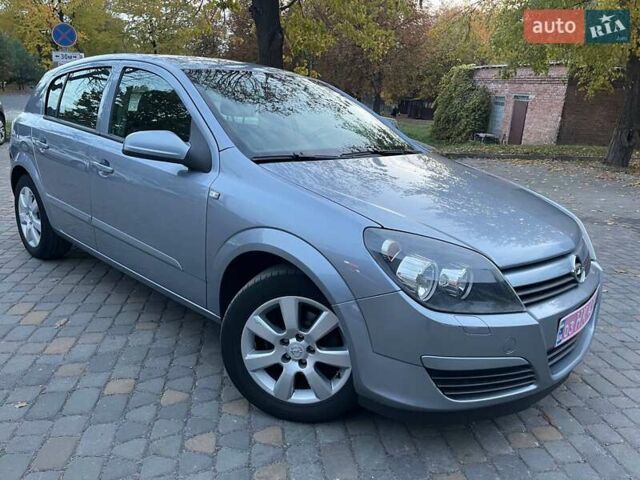 Серый Опель Астра, объемом двигателя 1.8 л и пробегом 175 тыс. км за 6200 $, фото 1 на Automoto.ua
