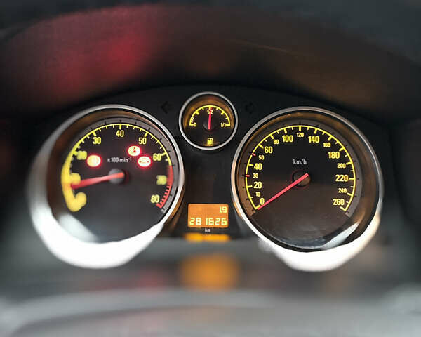 Сірий Опель Астра, об'ємом двигуна 1.4 л та пробігом 281 тис. км за 4400 $, фото 22 на Automoto.ua