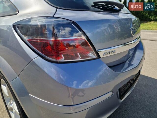 Серый Опель Астра, объемом двигателя 1.8 л и пробегом 119 тыс. км за 6600 $, фото 11 на Automoto.ua