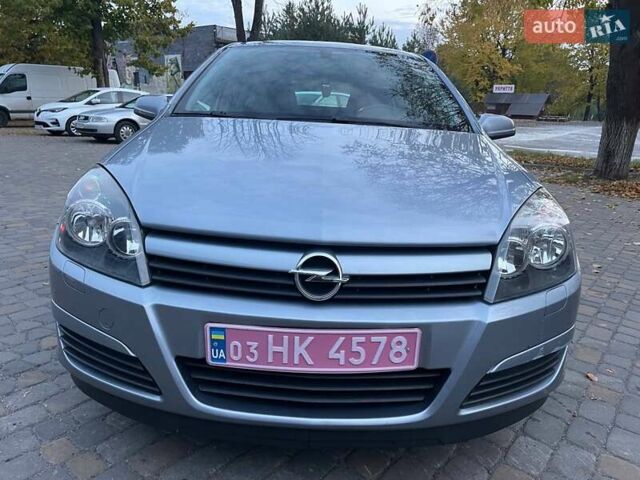 Серый Опель Астра, объемом двигателя 1.8 л и пробегом 175 тыс. км за 6200 $, фото 2 на Automoto.ua